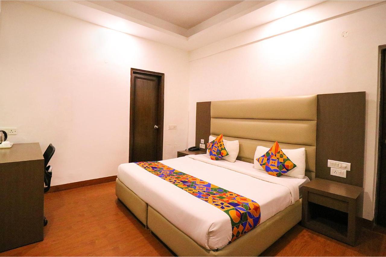 Hotel Bel Morris New Delhi Extérieur photo