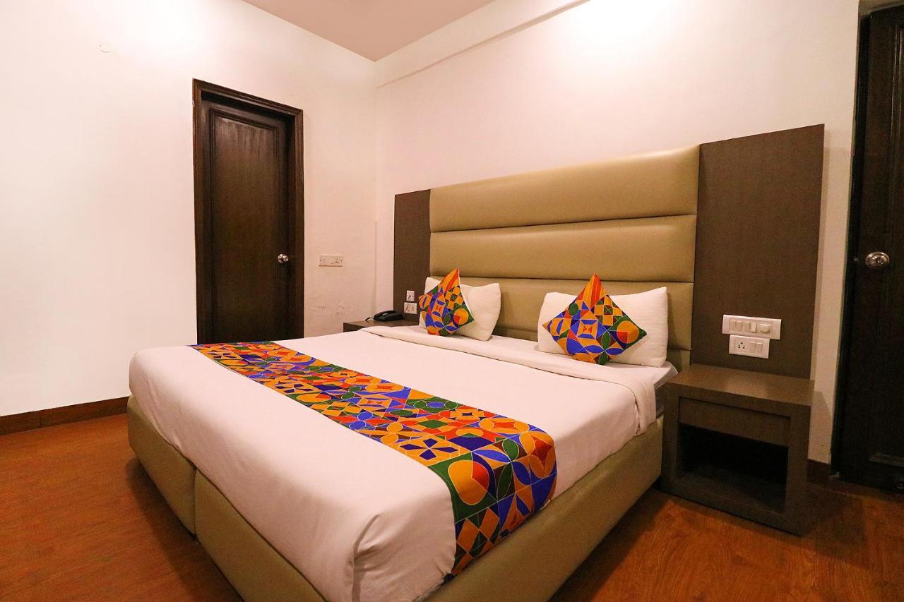 Hotel Bel Morris New Delhi Extérieur photo
